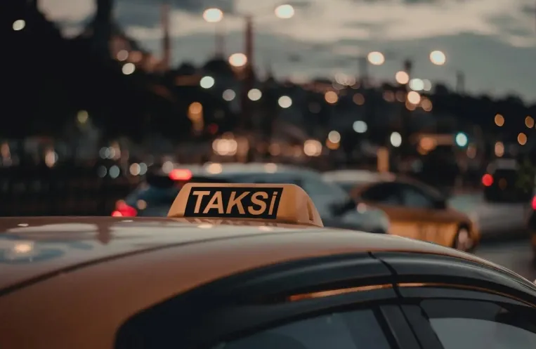 Beylikdüzü Korsan Taksi | Rota X Taksi 7/24 Hizmet