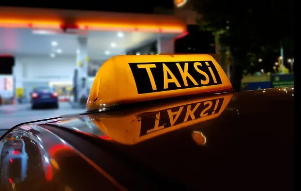 Küçükçekmece Korsan Taksi | Rota X Taksi 7/24 Hizmet